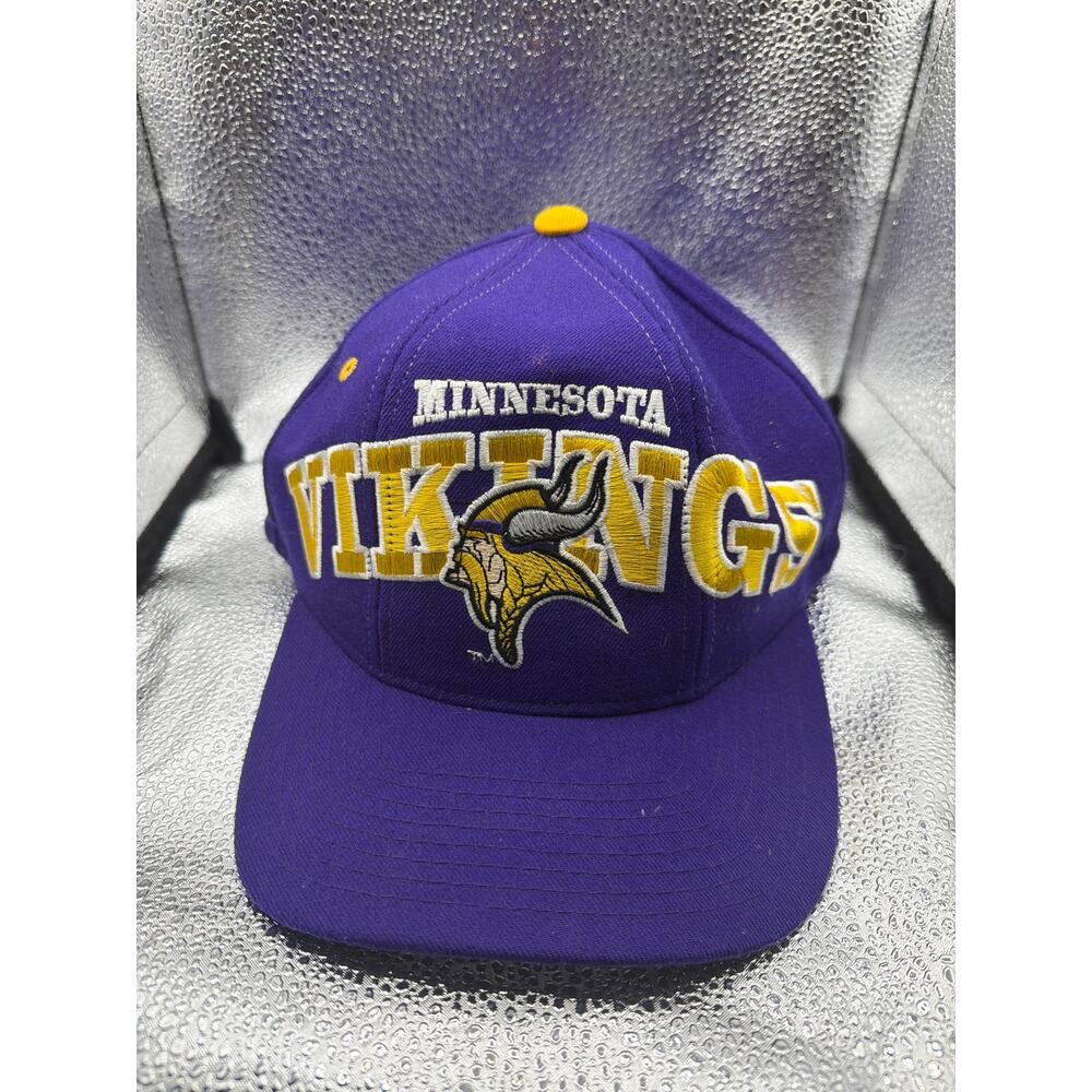 Vintage 90's Starter 100% Wool Minnesota Vikings Arch‎ Snapback